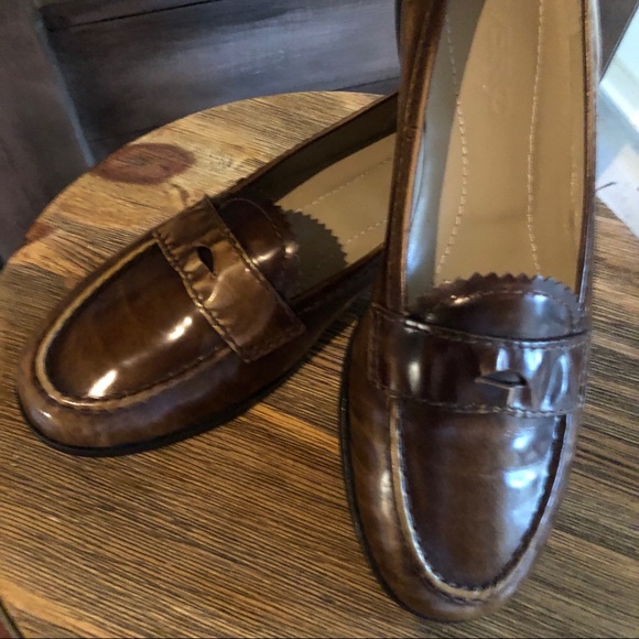NWOT Vero Cuoio Loafers - Picture 6 of 9